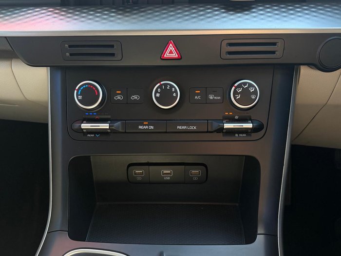 2021 Kia Carnival S