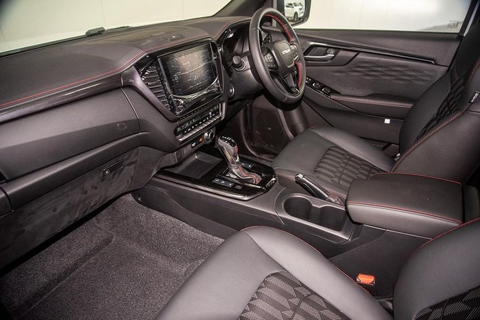 2026 Isuzu D-MAX X-TERRAIN