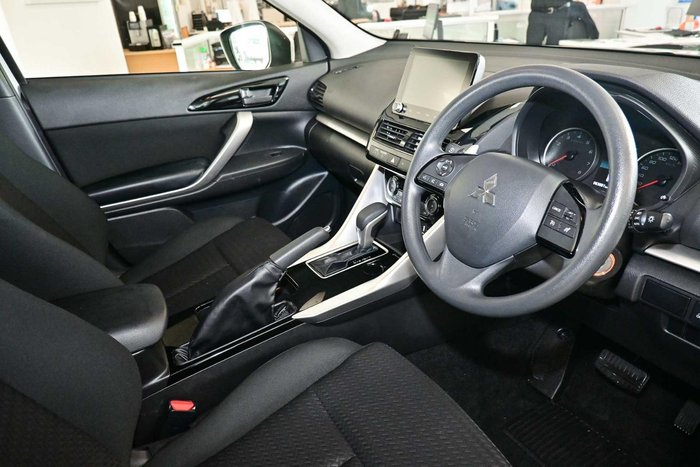 2025 Mitsubishi Eclipse Cross ES