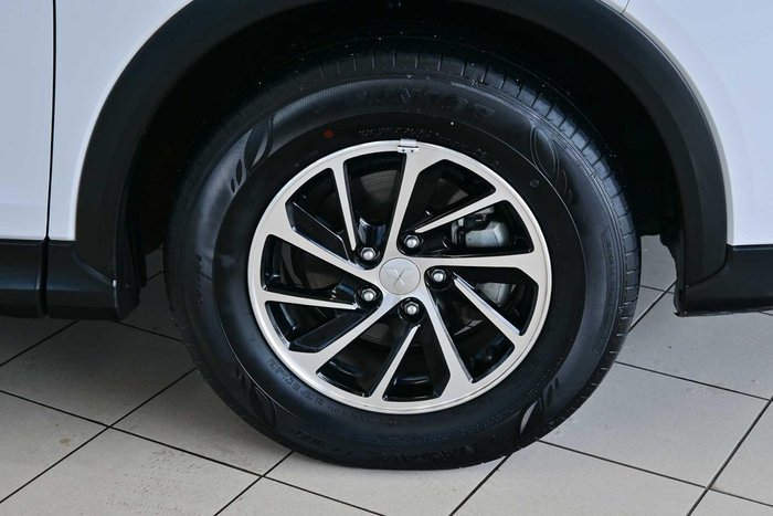 2025 Mitsubishi Eclipse Cross ES