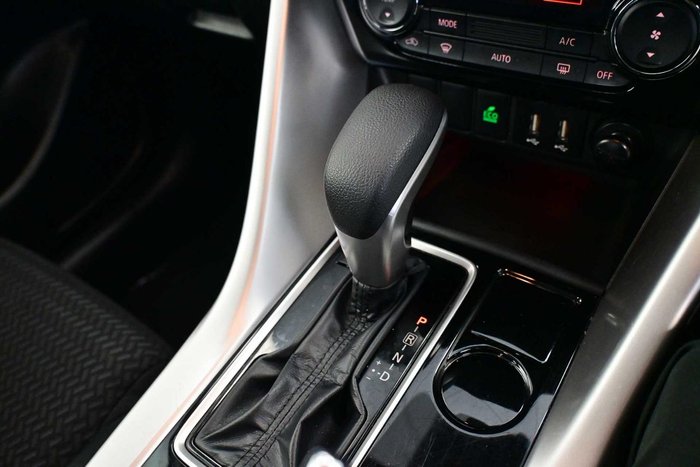 2025 Mitsubishi Eclipse Cross ES