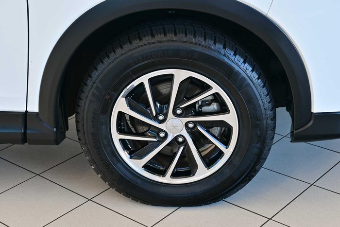 2024 Mitsubishi Eclipse Cross ES
