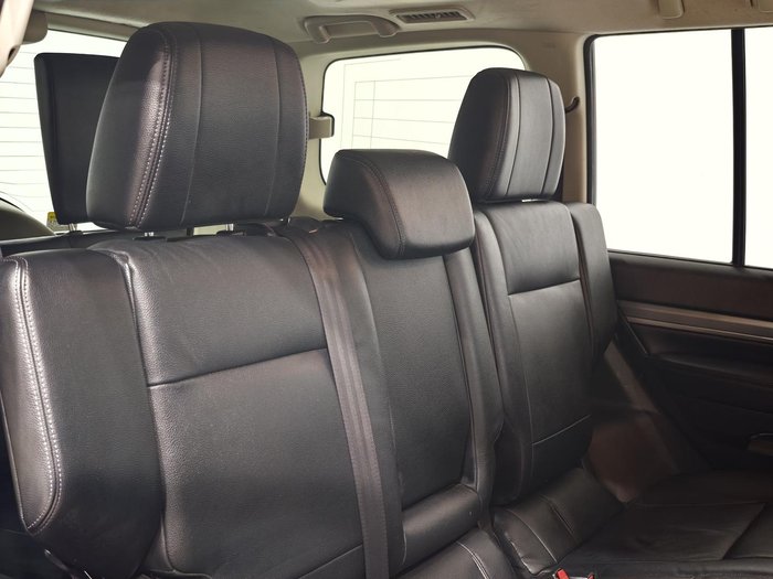 2017 Mitsubishi Pajero Exceed