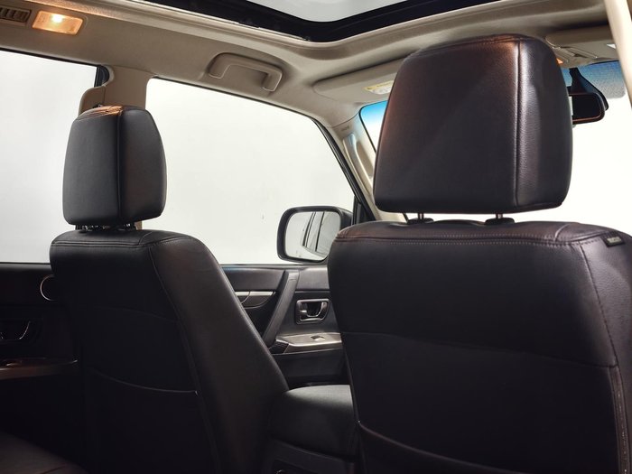 2017 Mitsubishi Pajero Exceed