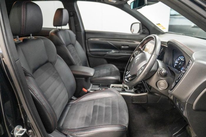 2019 Mitsubishi Outlander Black Edition