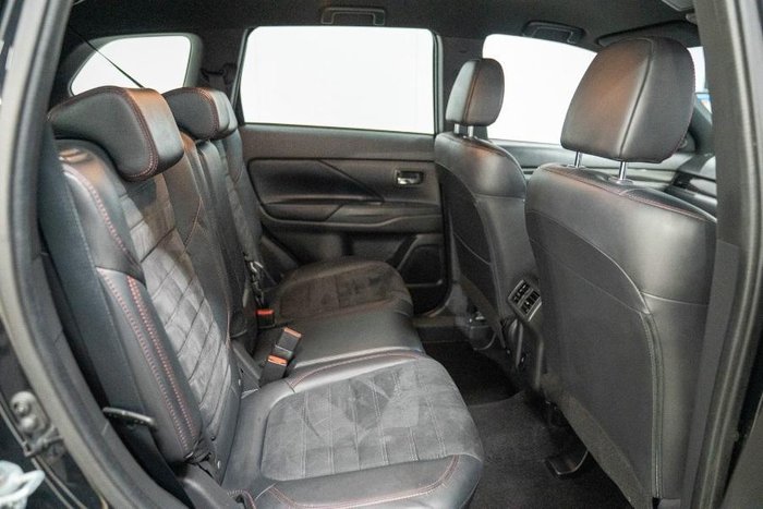 2019 Mitsubishi Outlander Black Edition