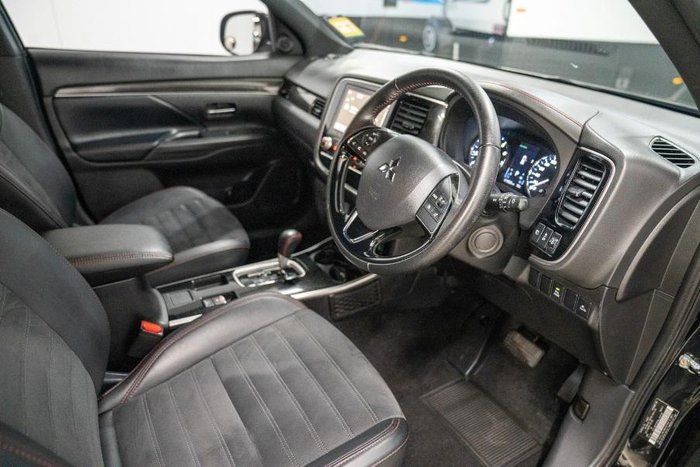 2019 Mitsubishi Outlander Black Edition