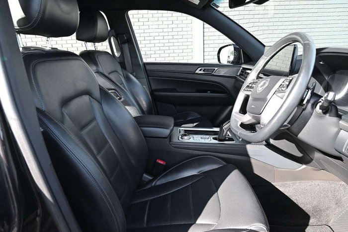 2023 SsangYong Rexton Adventure