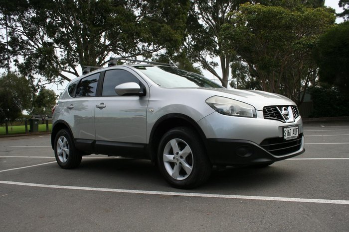 2012 Nissan Dualis ST