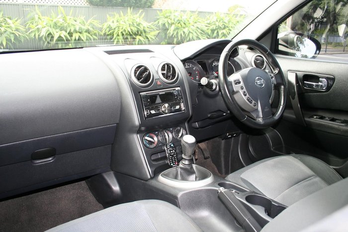2012 Nissan Dualis ST