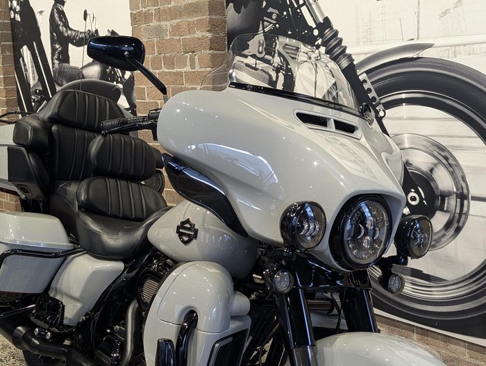 2021 Harley-Davidson CVO Limited 117 (FLHTKSE) Touring