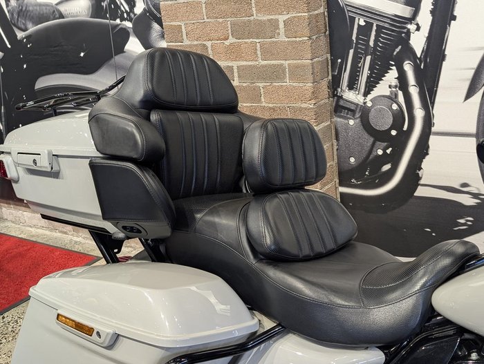 2021 Harley-Davidson CVO Limited 117 (FLHTKSE) Touring