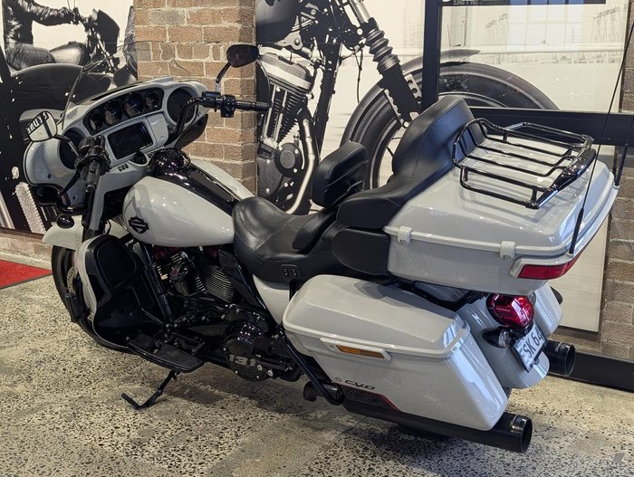 2021 Harley-Davidson CVO Limited 117 (FLHTKSE) Touring