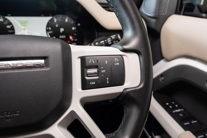2024 Land Rover Defender 110 D300 X-Dynamic SE