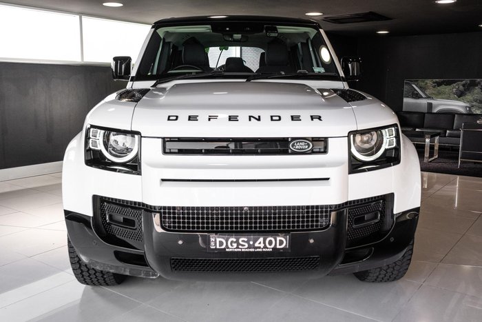 2024 Land Rover Defender 110 D300 X-Dynamic SE