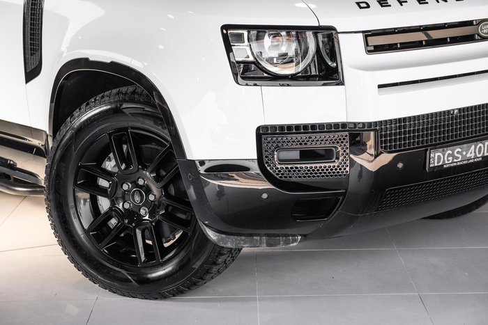 2024 Land Rover Defender 110 D300 X-Dynamic SE