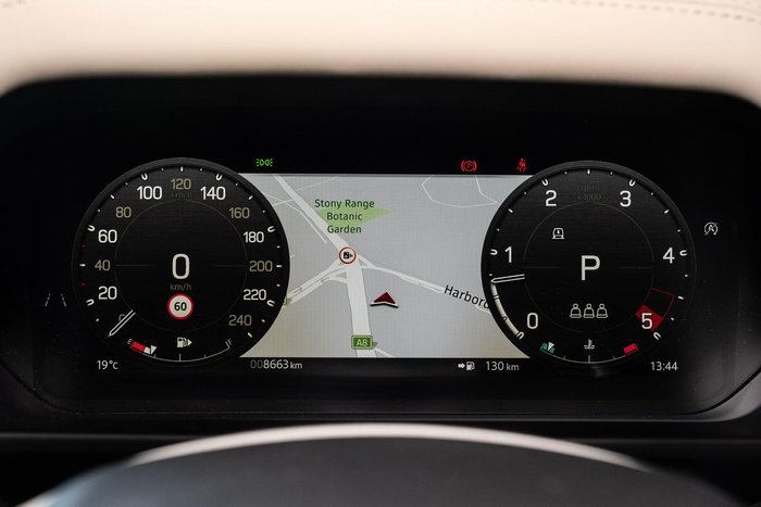 2024 Land Rover Defender 110 D300 X-Dynamic SE