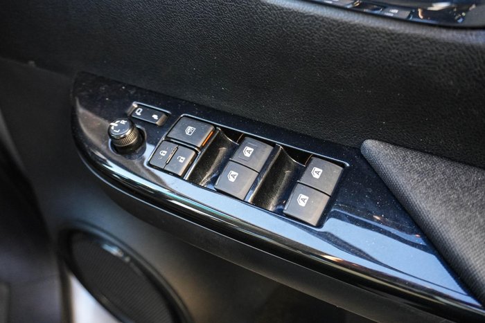 2022 Toyota Hilux SR5