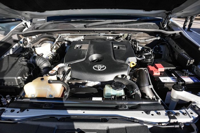 2022 Toyota Hilux SR5