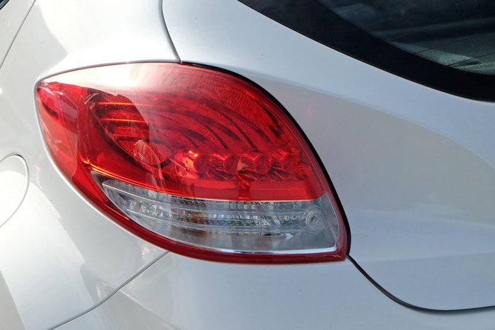 2014 Hyundai Veloster SR Turbo