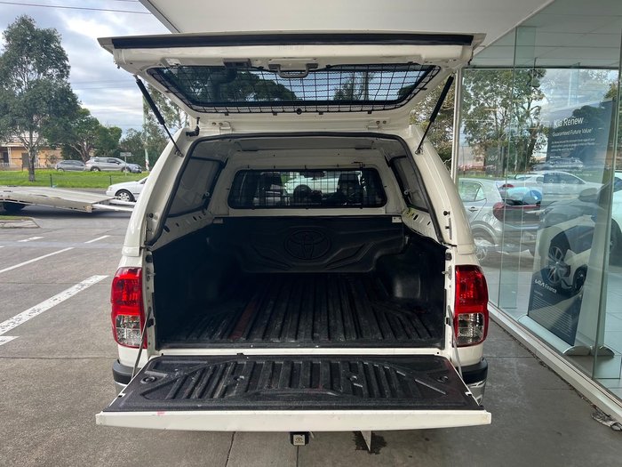 2020 Toyota Hilux SR5