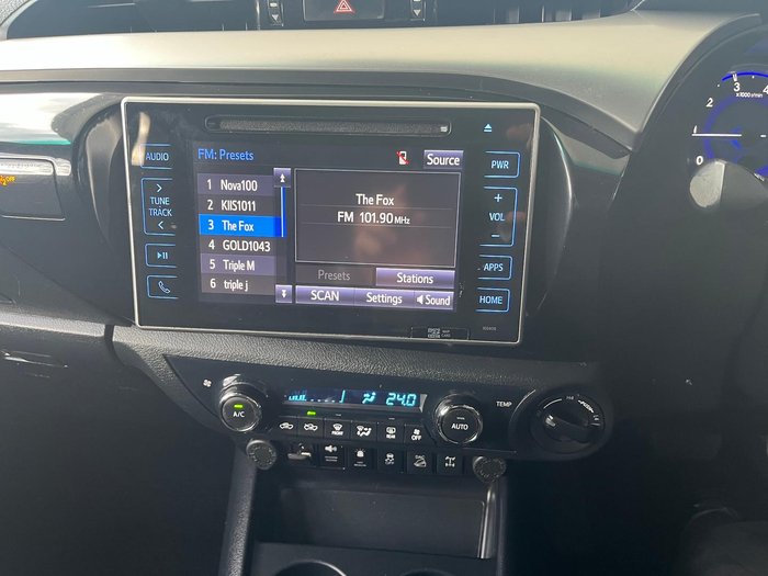 2020 Toyota Hilux SR5