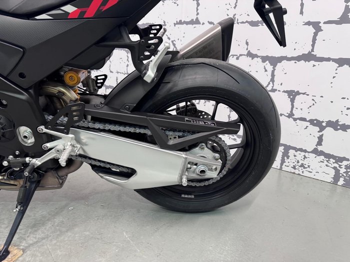 2025 Aprilia RSV4 1100 Factory RSV4 Purple