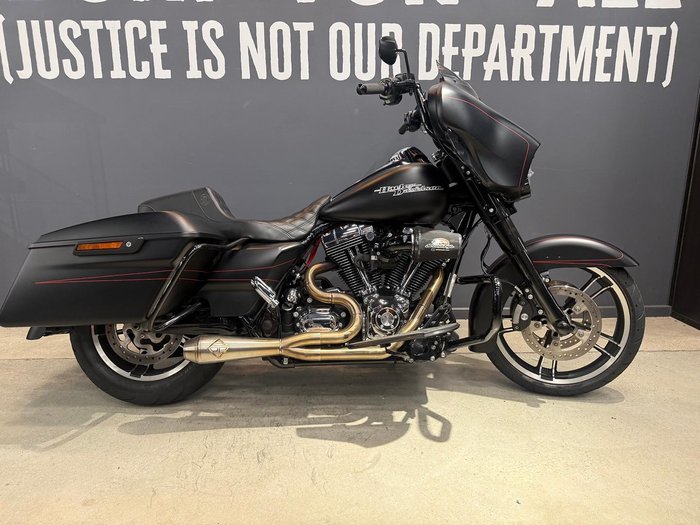 2015 Harley-Davidson Street Glide Special 103 (FLHXS) Touring Black