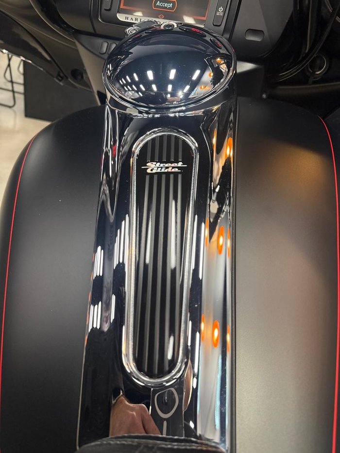 2015 Harley-Davidson Street Glide Special 103 (FLHXS) Touring Black
