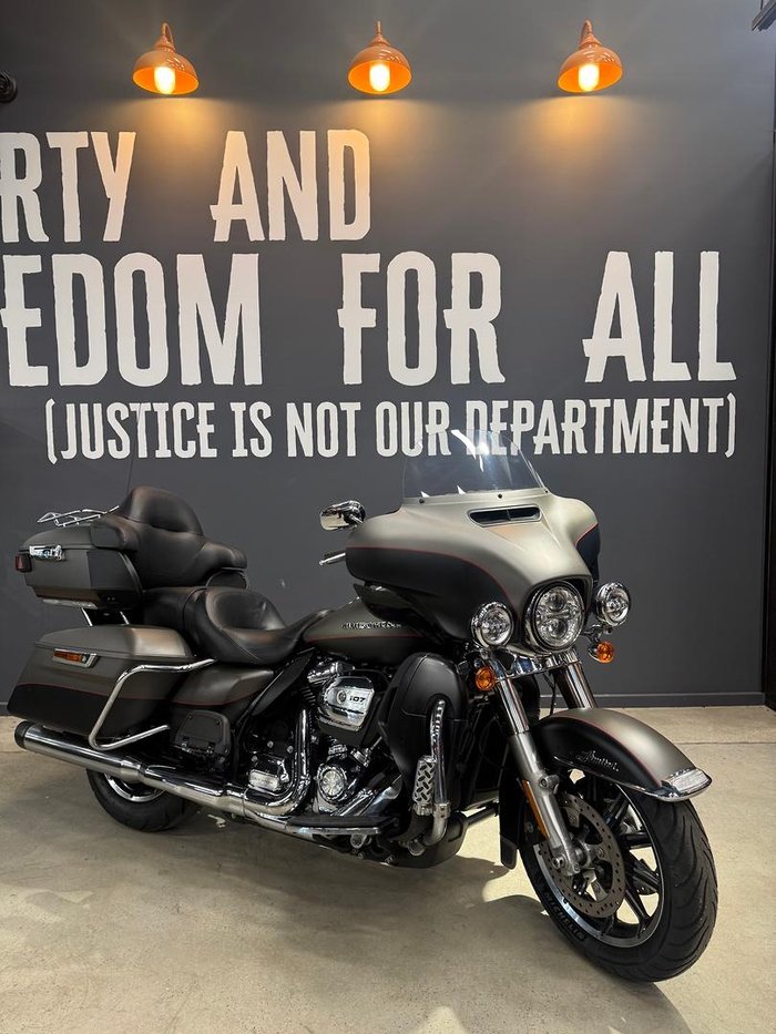 2018 Harley-Davidson Ultra Limited 107 (FLHTK) Touring Black