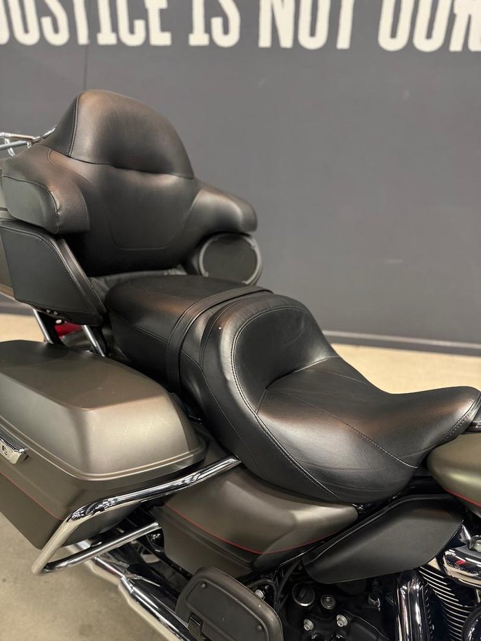 2018 Harley-Davidson Ultra Limited 107 (FLHTK) Touring Black