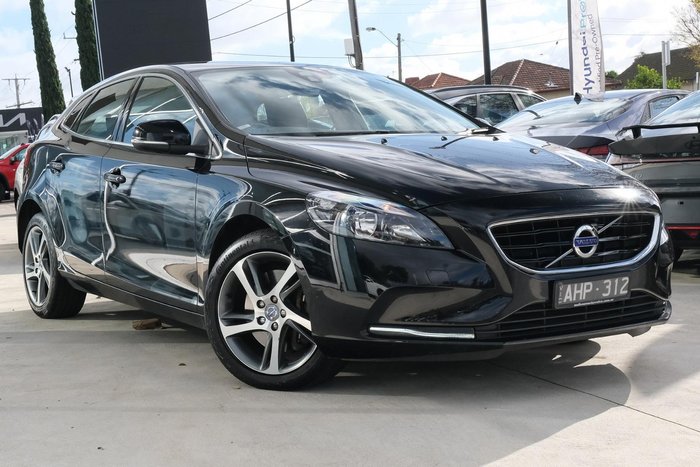 2015 Volvo V40 T3 Kinetic
