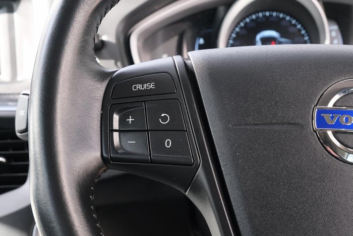 2015 Volvo V40 T3 Kinetic