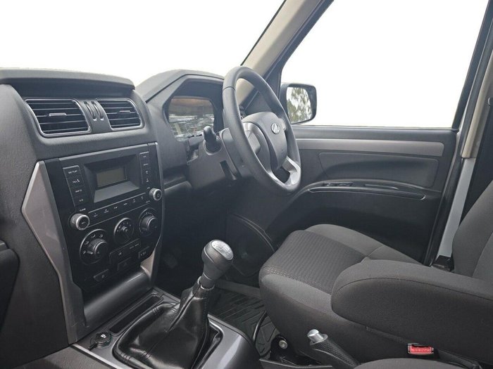 2022 Mahindra PIK-UP S6+