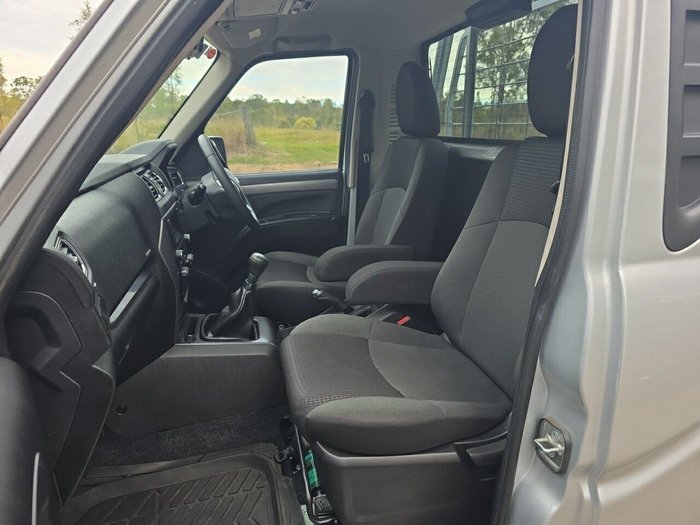 2022 Mahindra PIK-UP S6+