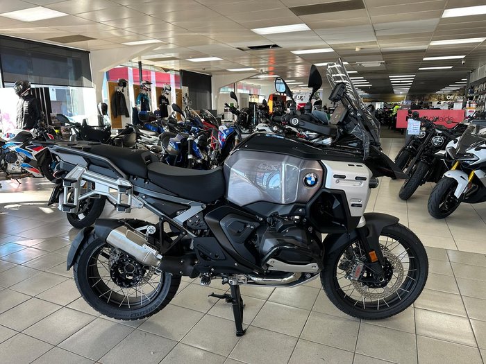 2025 BMW