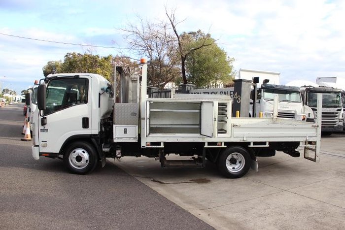 2012 Isuzu N Series NPR 200/275