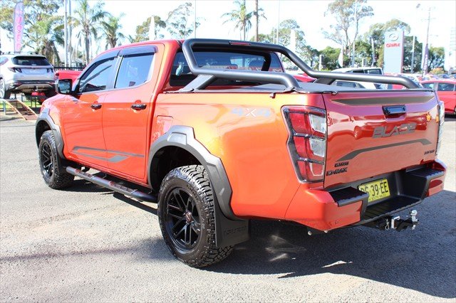 2024 Isuzu D-MAX BLADE