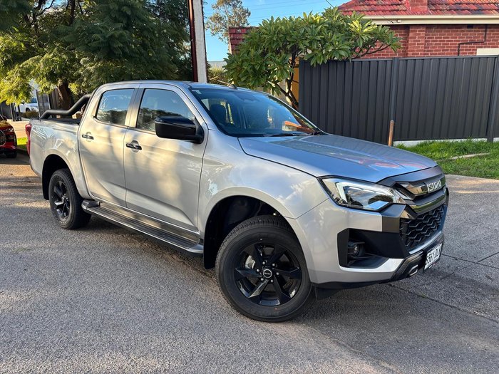 2026 Isuzu D-MAX X-RIDER