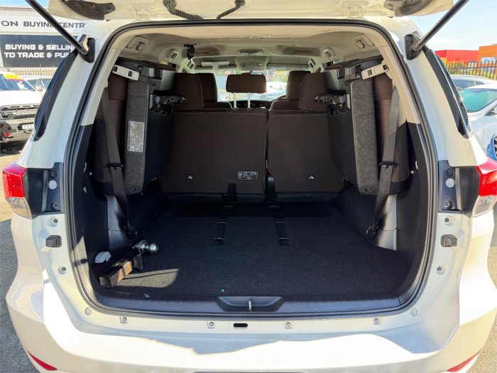 2015 TOYOTA FORTUNER GXL