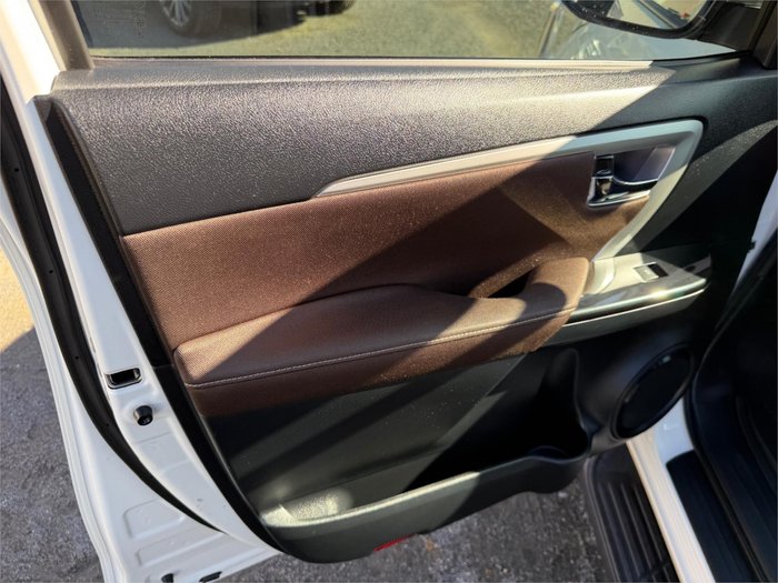 2015 TOYOTA FORTUNER GXL