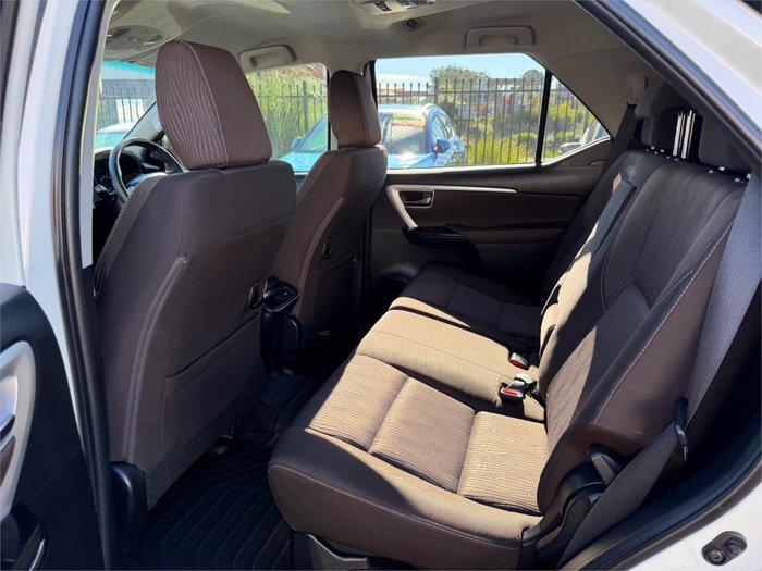 2015 TOYOTA FORTUNER GXL