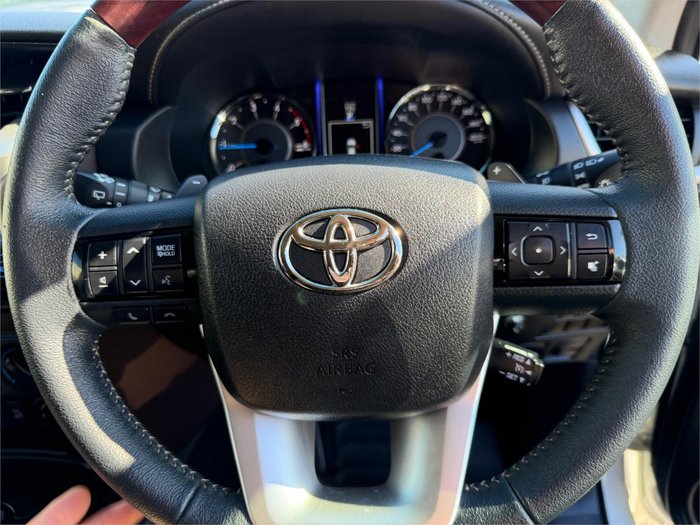 2015 TOYOTA FORTUNER GXL