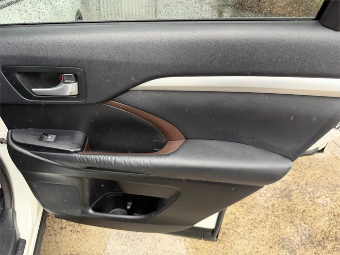2014 TOYOTA KLUGER GXL (4x2)
