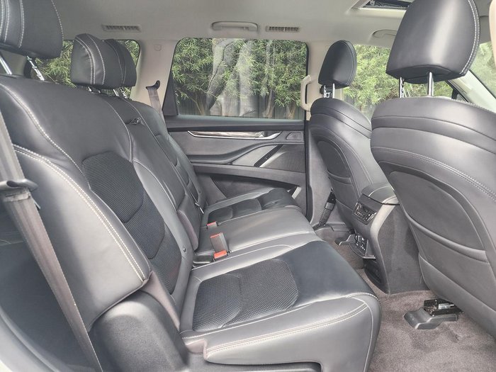 2023 LDV D90 Executive
