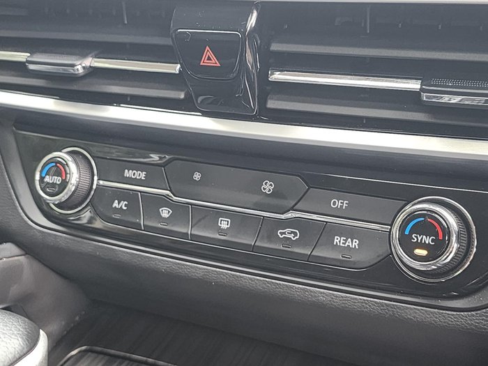 2023 LDV D90 Executive