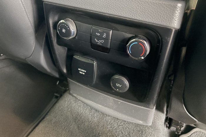 2018 Ford Everest Titanium