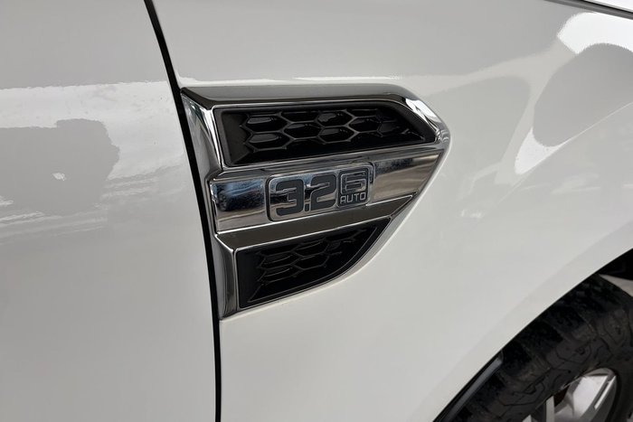 2018 Ford Everest Titanium