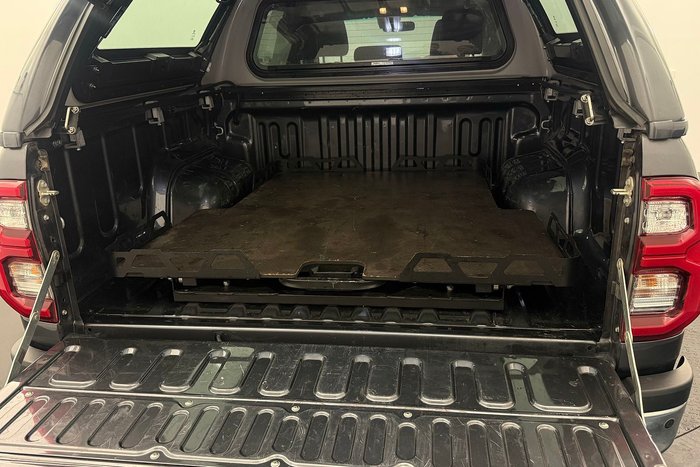 2021 Toyota Hilux SR5