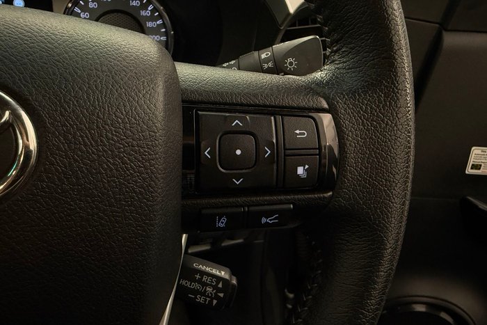 2021 Toyota Hilux SR5